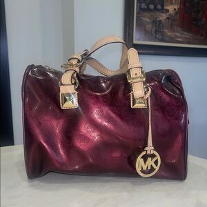 “Michael Kors” ✨ Women’s Hand Bag Purple/Burgundy Patent Leather Grayson Satchel
